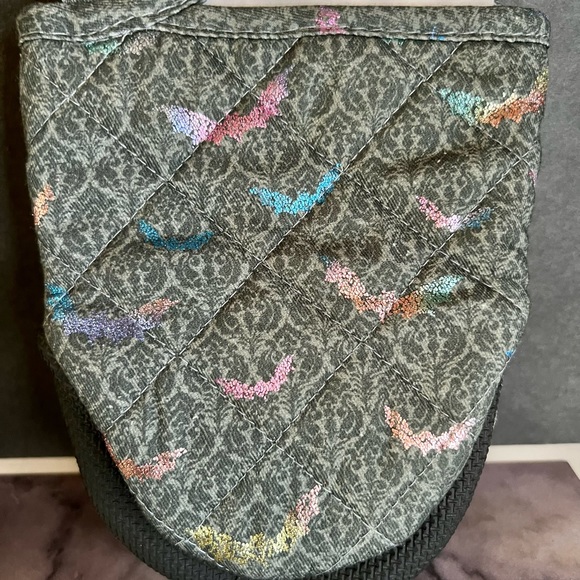 Set of 2 Halloween Metallic Flying Bats Mini Oven Mitts Goth - Picture 5 of 6